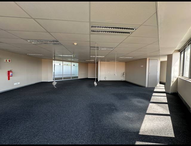 110M² OFFICE TO LET IN CENTURION CENTRAL